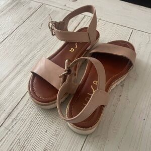 Flatform Platform Unisa Sandal